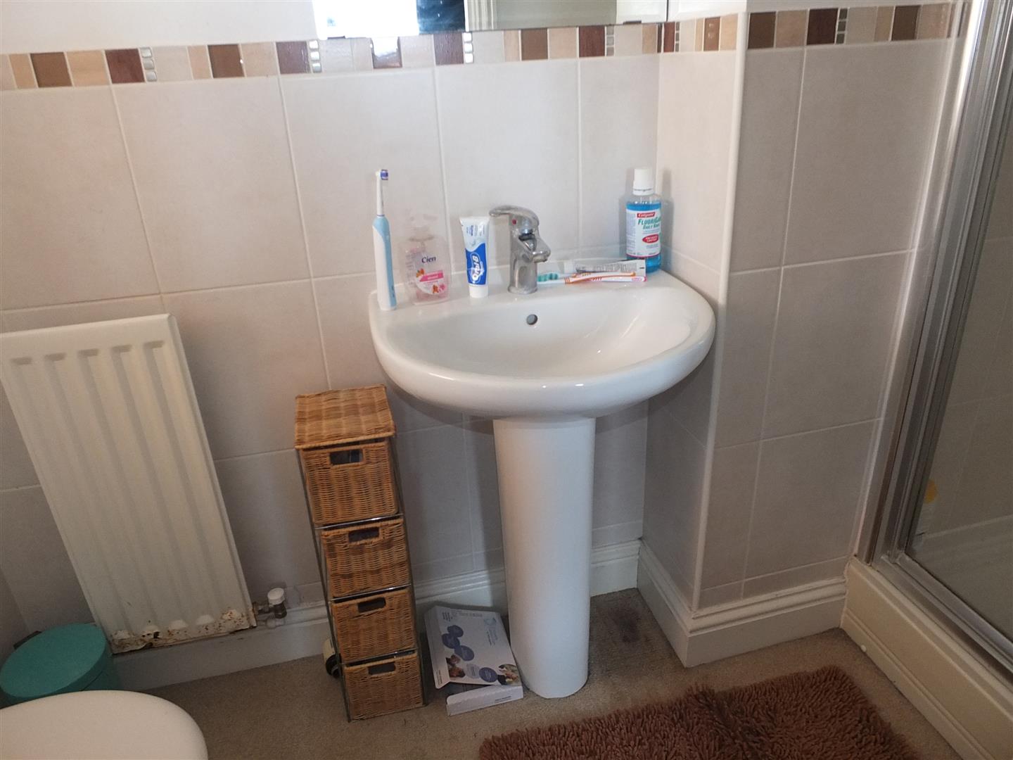 EN SUITE SHOWER